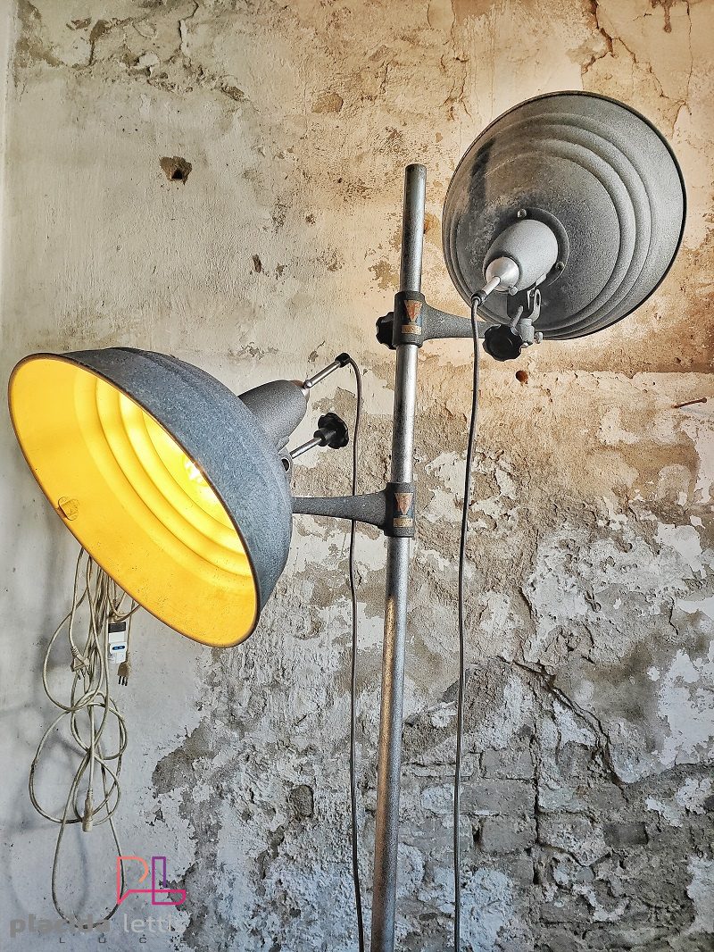 Lampada industriale IFF, nata per gli studi fotografici. – dettaglio 7