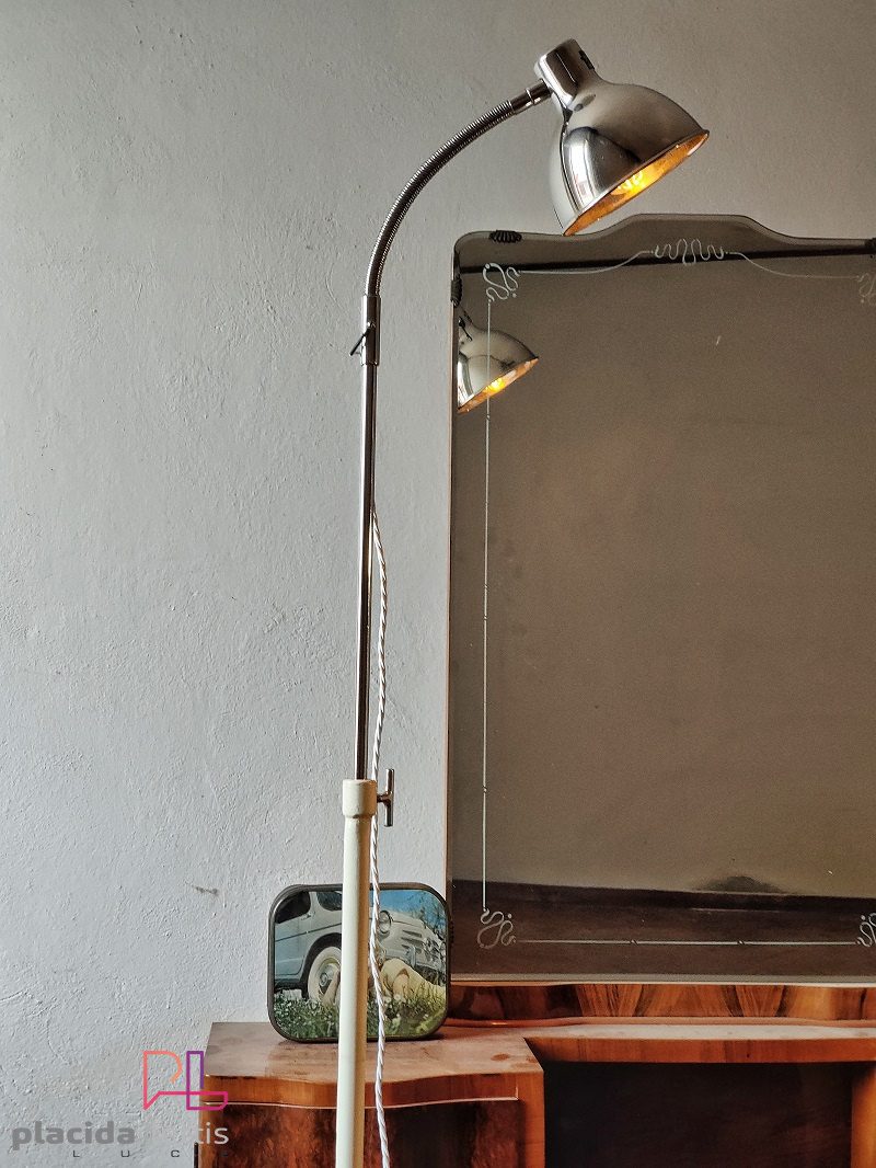 Lampada da terra vintage originale medica con cupola cromata, anni '60 – dettaglio 15