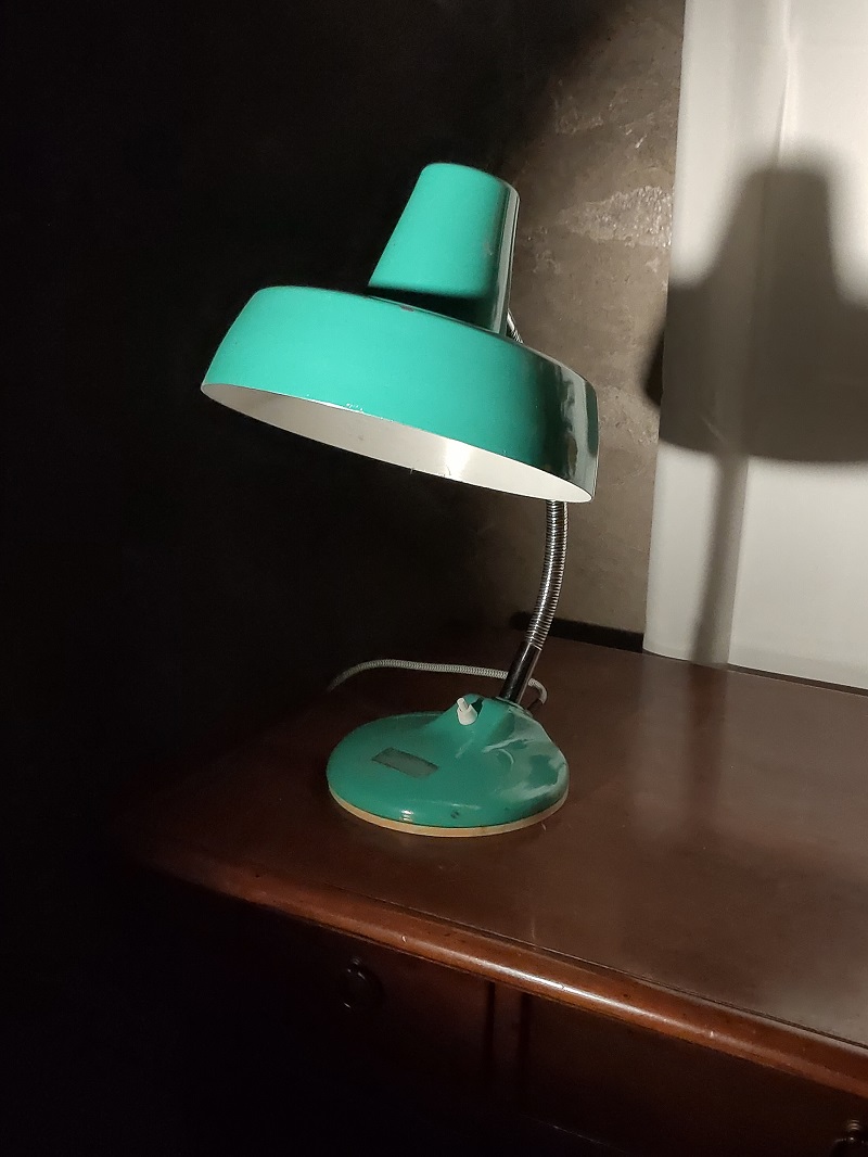 Lampada industriale da scrivania anni 60, splendida colorazione