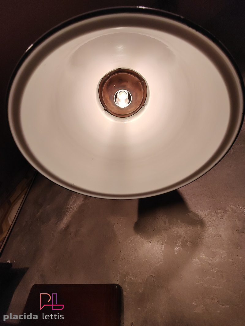 Lampada a sospensione vintage originale Benjamin a cupola larga, anni '50 – dettaglio 13
