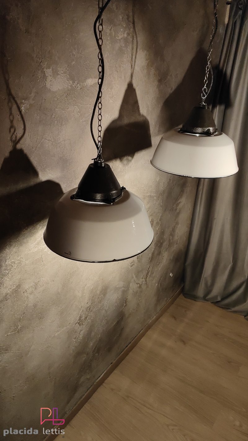 Lampada a sospensione vintage originale bianca, Ungheria anni '60 – dettaglio 2