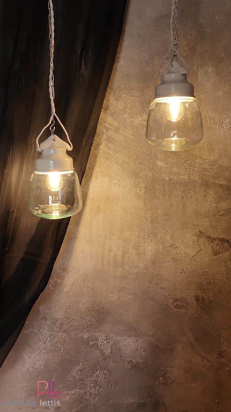 Lampada a sospensione vintage originale in ceramica e vetro a goccia – dettaglio 5