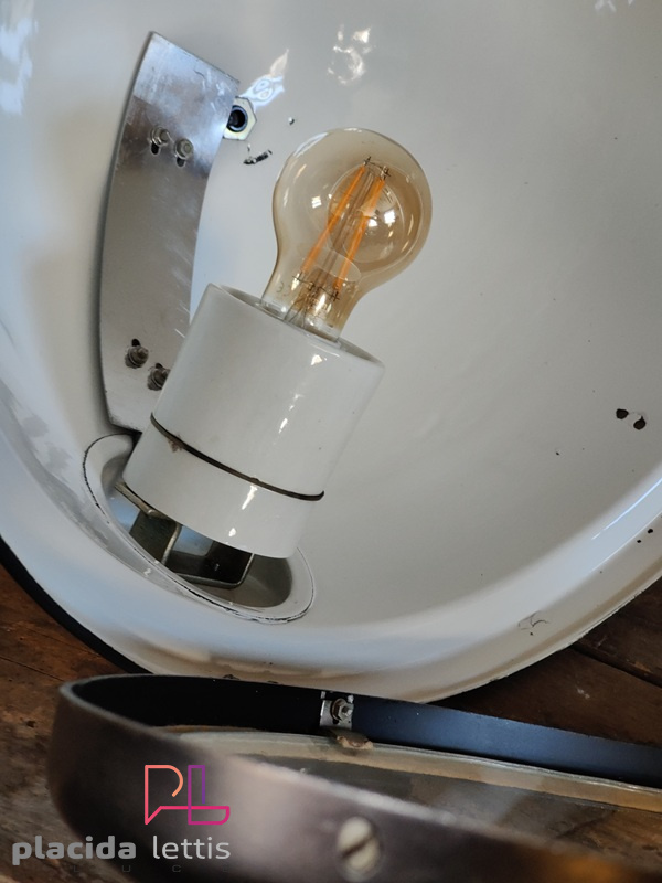 Lampada a sospensione vintage originale blu-nera, vetro curvo, anni '50 – dettaglio 22