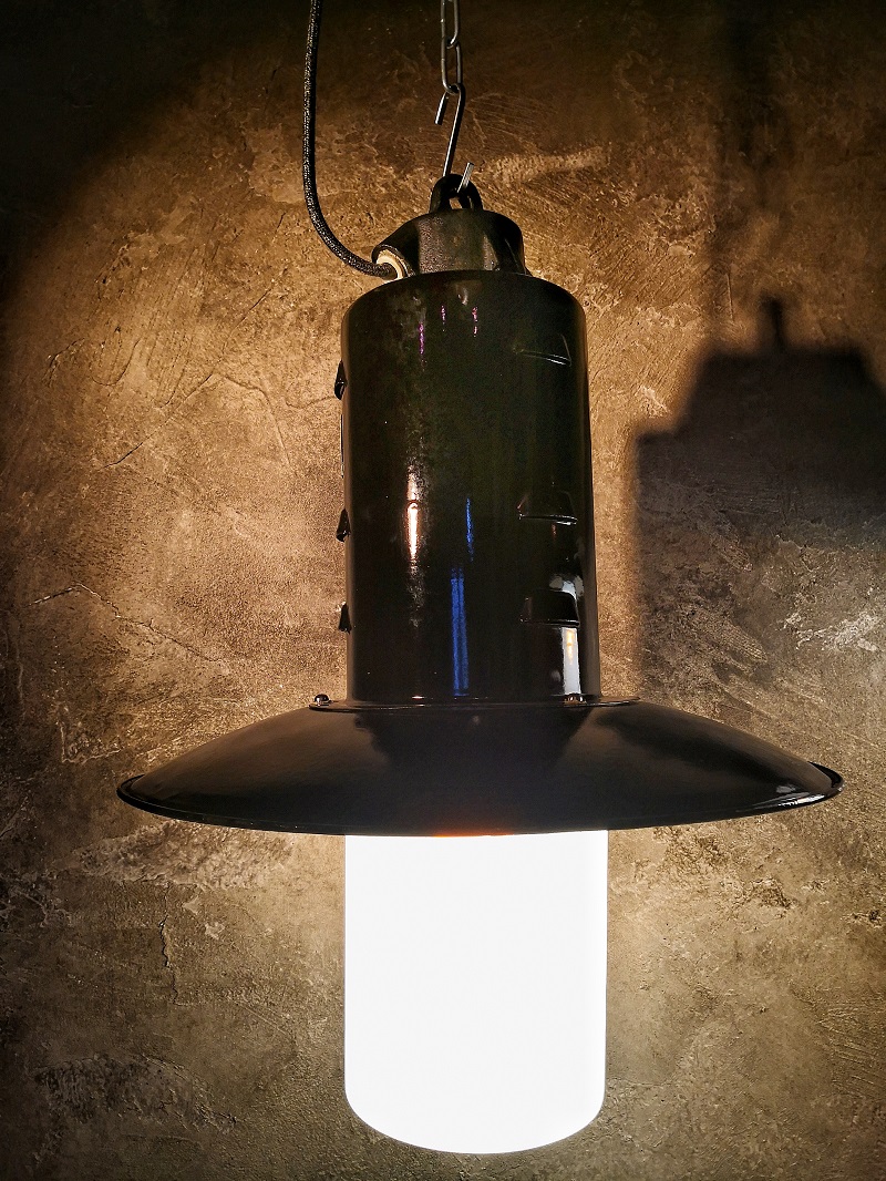 Lanterna Bauhaus rarissima, prodotta in pochissime unità