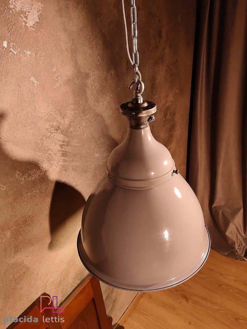 Lampada a sospensione vintage originale Benjamin a cupola larga, anni '50 – dettaglio 9