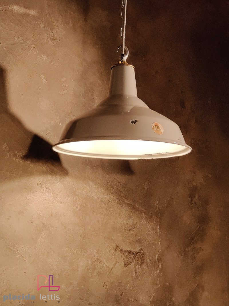 Lampada a sospensione vintage originale Benjamin RLM smaltata, anni '50 – dettaglio 8