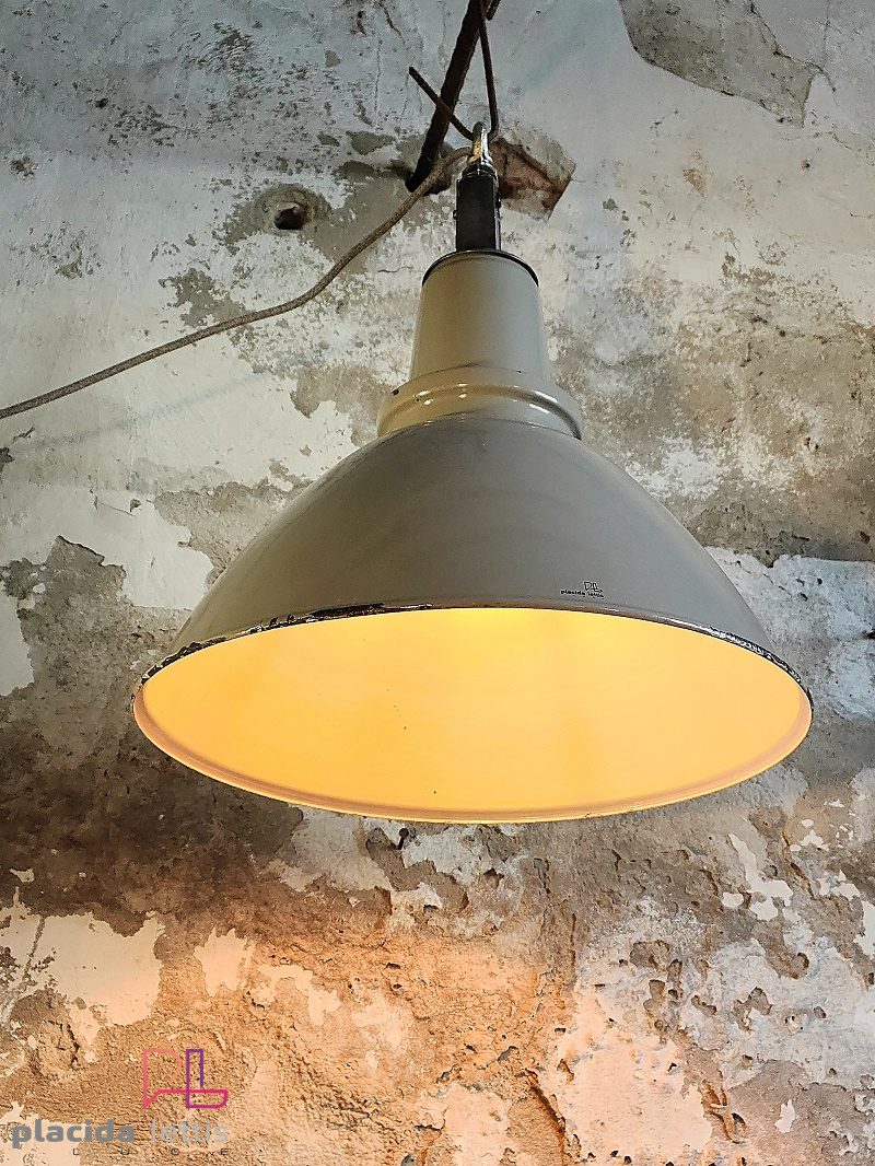 Lampada a sospensione vintage originale Mazdalux tortora, Inghilterra – dettaglio 5