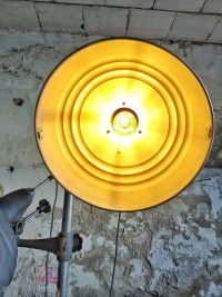 Lampada industriale IFF, nata per gli studi fotografici. – miniatura 9