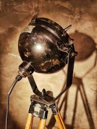 Ttreppiede industriale ricco di una storia davvero eccezionale – miniatura 24