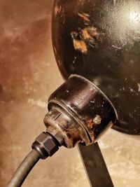 Ttreppiede industriale ricco di una storia davvero eccezionale – miniatura 31