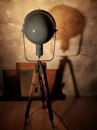 Una lampada industriale davvero unica! – miniatura 10