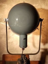 Una lampada industriale davvero unica! – miniatura 9
