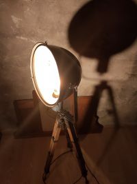 Una lampada industriale davvero unica! – miniatura 8