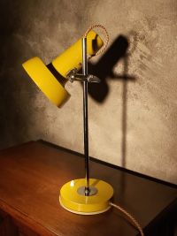 Lampada industriale da scrivania dal colore decisamente vivace! – miniatura 4