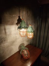 Lampada a sospensione vintage originale con griglia verde, URSS anni '70 – miniatura 17