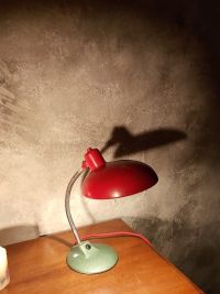 Lampada industriale da scrivania anni 60 - Colore rosso con base verde chiaro – miniatura 6