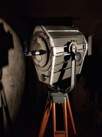 Spotlight cinematografico, prodotto negli anni 70 a Berlino est – miniatura 10