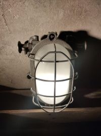 Classiche lampade industriali, dette tartaruga – miniatura 7