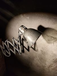 Lampada industriale con soffietto prodotta negli anni '60 con cupolino completamente orientabile – miniatura 17