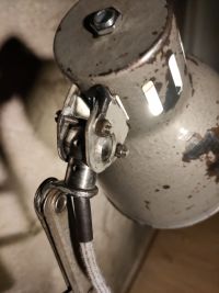 Lampada industriale con soffietto prodotta negli anni '60 con cupolino completamente orientabile – miniatura 20