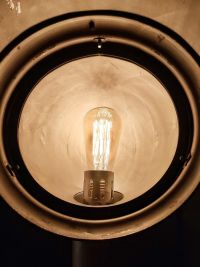 Faro vintage originale da magazzino con treppiede in legno, Polonia anni '70 – miniatura 24