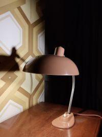 Una lampada industriale da scrivania ma di grande eleganza! – miniatura 2