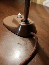 Una lampada industriale da scrivania ma di grande eleganza! – miniatura 16