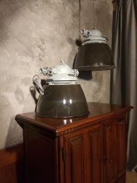 Una lampada industriale possente, ma di grande bellezza – miniatura 10