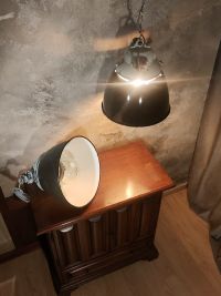 Una lampada industriale possente, ma di grande bellezza – miniatura 20