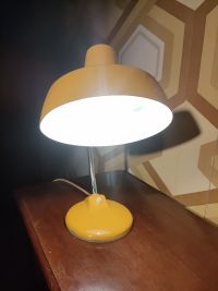 Lampada da scrivania vintage originale in smalto giallo, Ungheria anni '60 – miniatura 9
