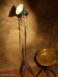 Da flash per fotografi, a splendido treppiede d'atmosfera! – miniatura 1