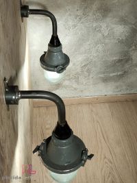 Piccole lampade industriali da parete, con vetro. – miniatura 4