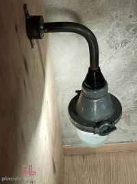 Piccole lampade industriali da parete, con vetro. – miniatura 5