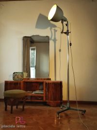 Un brand iconico, IFF, per una lampada da studio fotografico. – miniatura 5