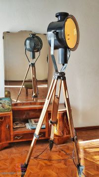 Lampada con treppiede vintage originale con specchio, Ungheria anni '50 – miniatura 3