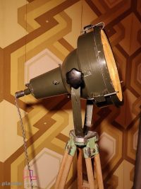 Faro da teatro vintage originale verde con specchio a raggi, Polonia – miniatura 11