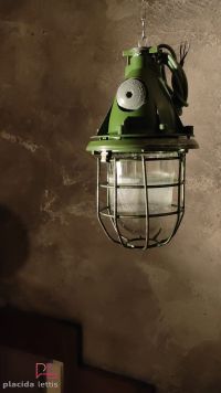 Lampada a sospensione vintage originale con griglia verde, URSS anni '70 – miniatura 3