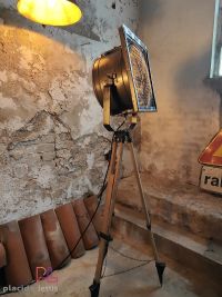 Faro da teatro vintage originale nero martellato con ottone, Italia – miniatura 4