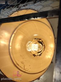 Faro da teatro vintage originale grigio martellato su cavalletto in legno – miniatura 17