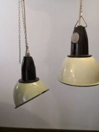 Lampada industriale prodotta negli anni 70, proveniente dall'ex unione sovietica – miniatura 2