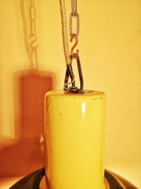 Lampada industriale anni  '60 con cupola in vetro opalino bianco – miniatura 6