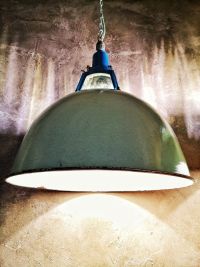 Lampada industriale di dimensione XXL con smalto originale verde chiaro e bianco all'interno – miniatura 4