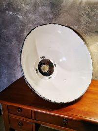 Lampada industriale di dimensione XXL con smalto originale verde chiaro e bianco all'interno – miniatura 9