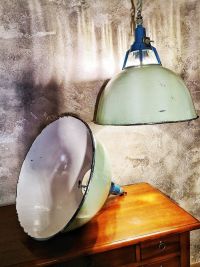 Lampada industriale di dimensione XXL con smalto originale verde chiaro e bianco all'interno – miniatura 14
