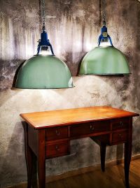 Lampada industriale di dimensione XXL con smalto originale verde chiaro e bianco all'interno – miniatura 11