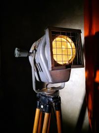 Splendido spotlight originale anni '80 di dimensioni ridotte – miniatura 5