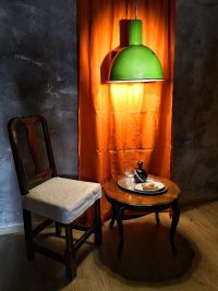 Lampada industriale anni'60 - Colore verde brillante e bianco all'interno – miniatura 1