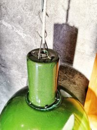 Lampada industriale anni'60 - Colore verde brillante e bianco all'interno – miniatura 8
