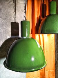 Lampada industriale anni'60 - Colore verde brillante e bianco all'interno – miniatura 13