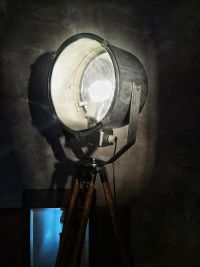 Lampada con treppiede vintage originale in metallo spazzolato, anni '80 – miniatura 4